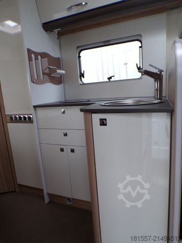 Halvintegreret autocamper BÜRSTNER Limited T 660 Tageszulassung / Winterpaket, Safe