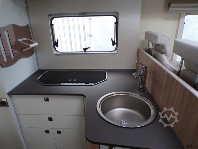 Halvintegreret autocamper BÜRSTNER Limited T 660 Tageszulassung / Winterpaket, Safe