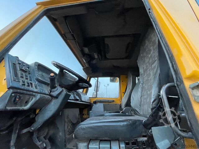 Lastbil med flak UNIMOG U 5000 Doka Pritsche/ PK 10.502 A/ AC/ AHK/ EU 3