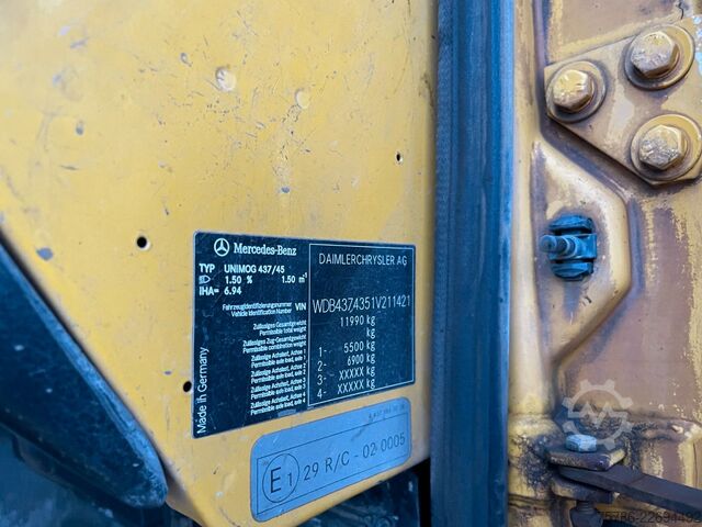 Lastbil med flak UNIMOG U 5000 Doka Pritsche/ PK 10.502 A/ AC/ AHK/ EU 3