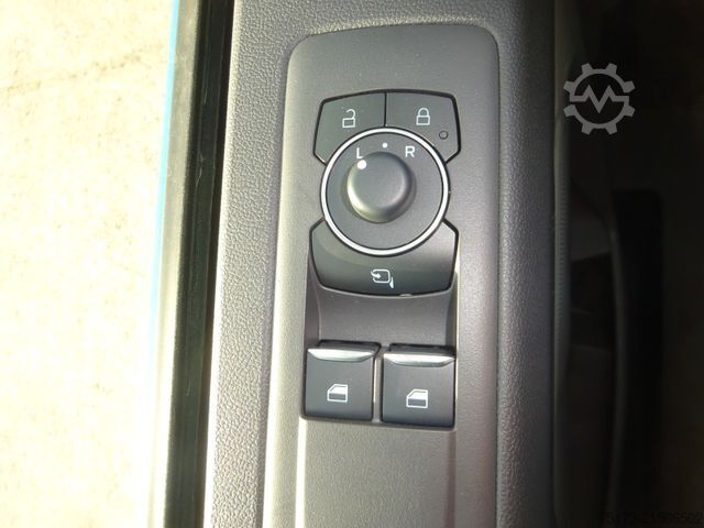 حافلة صغيرة FORD Tourneo Custom Sport 320 L1 AWD Stndhz Matrix