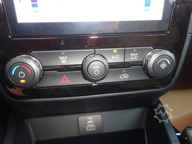 Furgoneta FORD Ranger XLT 4x4 DoKa AT Winterd. Streuer Schild