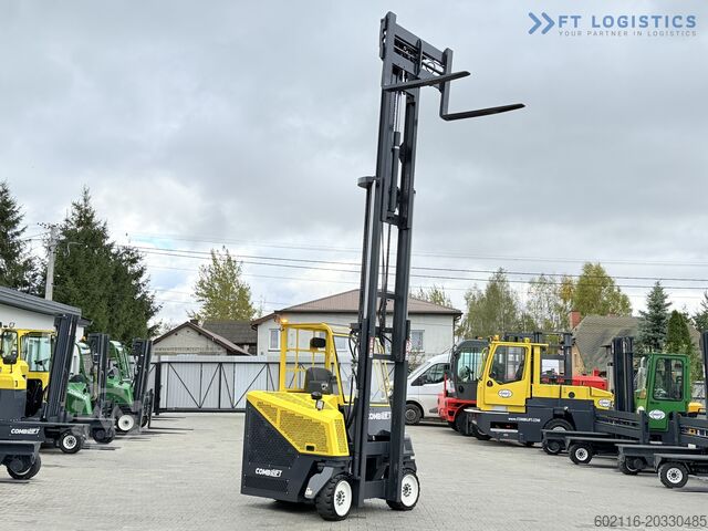 Empilhadeira de quatro direções Combilift CB4000 TRIPLEX 5200 FREE-LIFT POSITIONER