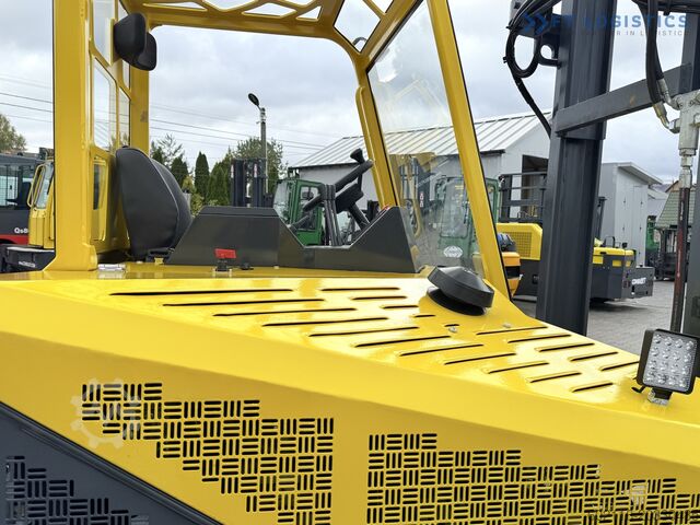 Empilhadeira de quatro direções Combilift CB4000 TRIPLEX 5200 FREE-LIFT POSITIONER