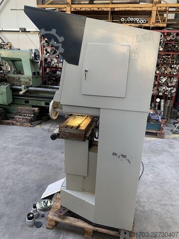 Optinis profilių projektorius Prazis PO-400-VD