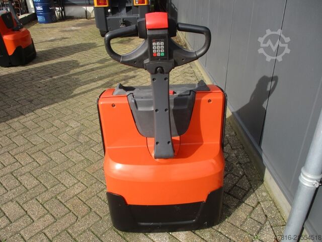 Pallet truck TOYOTA LWE180
