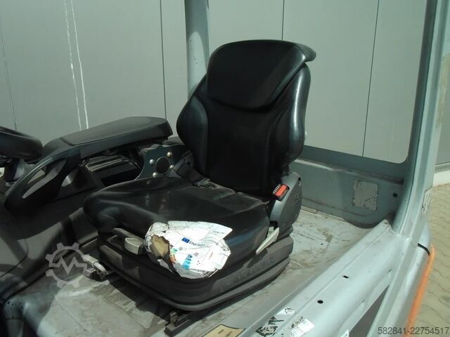 Electric 4-wheel forklift STILL RX 60-30