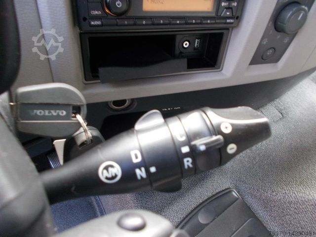 Autocarro con cassone Volvo FE250