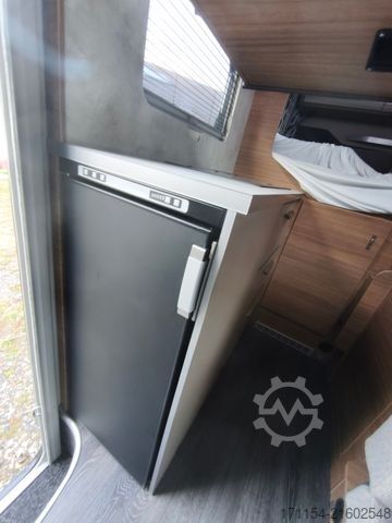 Gjysmë e integruar kamping-makinë KNAUS TOURER Vansation 500 MQ,4 Personen