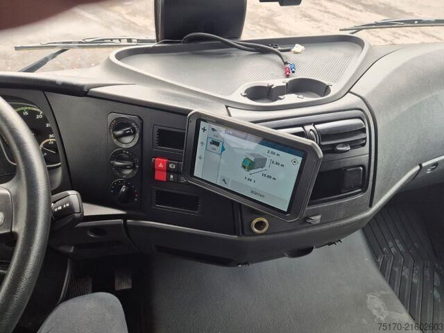 čemodāns Mercedes-Benz Atego 816 4x2 Möbelkoffer 3 Sitze