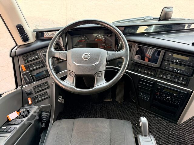 Autobus za međugradski prevoz VOLVO 9900 HD, TOP