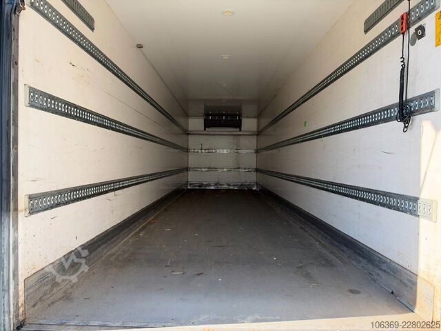 Truk berpendingin VOLVO FE320 6x2*4 Chereau Carrier Supra 1250 Euro 6