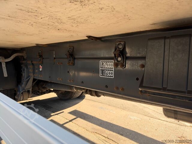 Truk berpendingin VOLVO FE320 6x2*4 Chereau Carrier Supra 1250 Euro 6