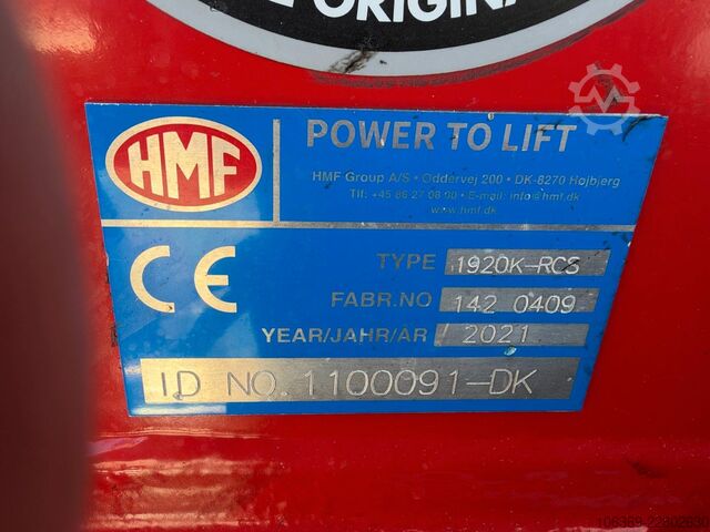 Crane yang terpasang pada truk  HMF 1920 K4 Radio Control / Kran / Crane