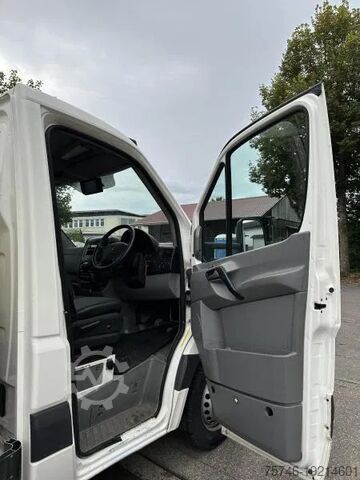 Vehículo de recogida de basuras Mercedes-Benz Sprinter 515 CDI Müllpresswagen Seitenlader Klima