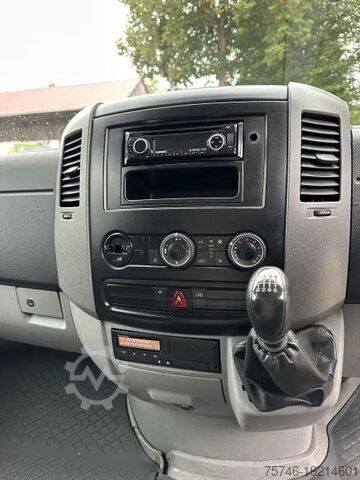 Vehículo de recogida de basuras Mercedes-Benz Sprinter 515 CDI Müllpresswagen Seitenlader Klima
