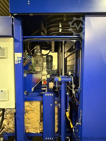 포장기 Strautmann BaleTainer