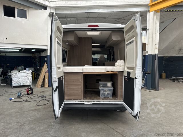 Autorulotă Peugeot Boxer Carado CV600 del 2024 | Manuale | Completamente equipaggiato
