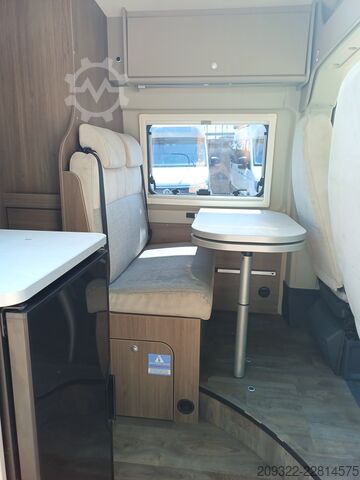 Wohnmobil Peugeot Boxer Carado CV600 del 2024 | Manuale | Completamente equipaggiato