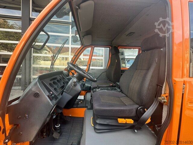 Furgoneta Multicar M 30 4x4 Allrad Dreiseitenkipper