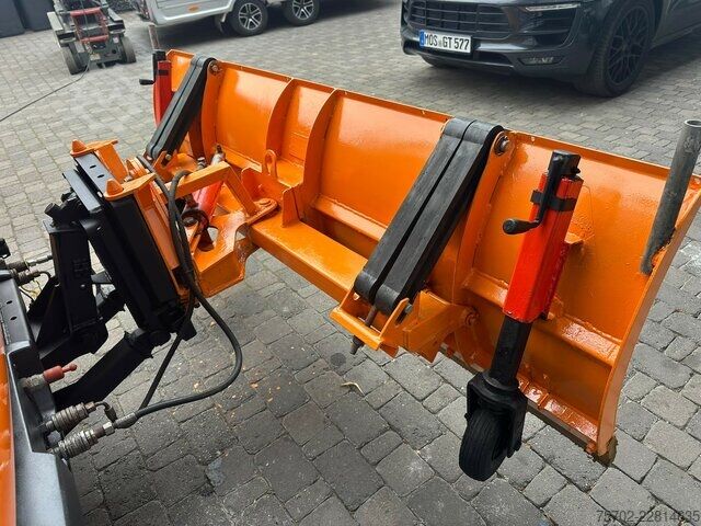 Furgoneta Multicar M 30 4x4 Allrad Winterdienst