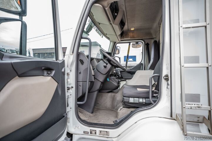 Trasporto refrigerato/congelato RENAULT MIDLUM 220 (16t) DXI+CARRIER MULTI+DHOLLANDIA