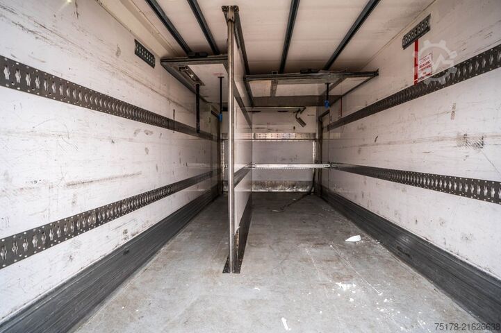 Trasporto refrigerato/congelato RENAULT MIDLUM 220 (16t) DXI+CARRIER MULTI+DHOLLANDIA