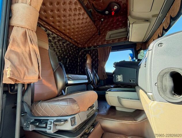 मानक ट्रैक्टर यूनिट SCANIA R520 V8 EURO 6 KING FULL AIR RETARDER PARK AIRCO