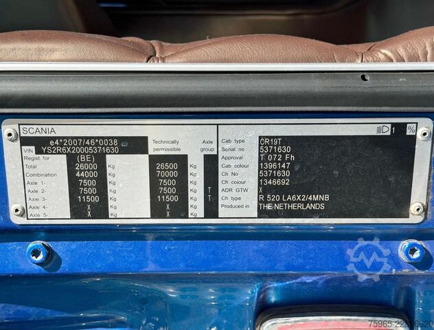 मानक ट्रैक्टर यूनिट SCANIA R520 V8 EURO 6 KING FULL AIR RETARDER PARK AIRCO
