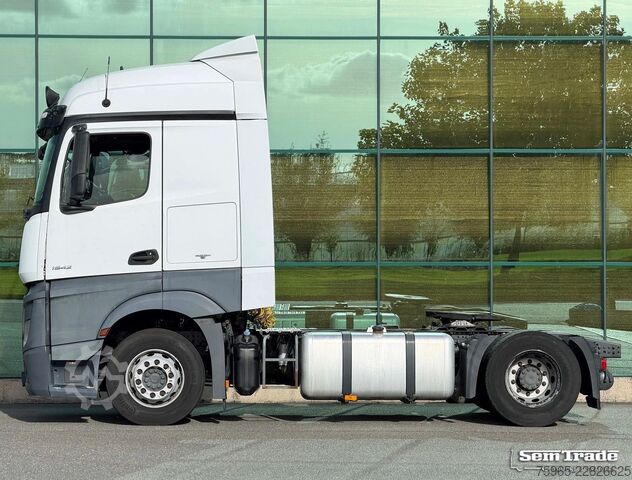 मानक ट्रैक्टर यूनिट MERCEDES-BENZ Actros 1942 EURO 6 ONLY 431.000 KM 2x TANKS HOLL