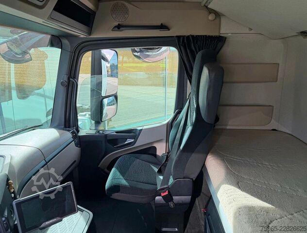 मानक ट्रैक्टर यूनिट MERCEDES-BENZ Actros 1942 EURO 6 ONLY 431.000 KM 2x TANKS HOLL