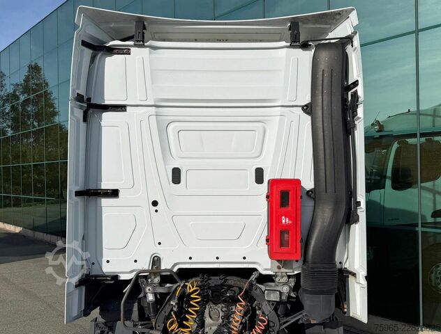 मानक ट्रैक्टर यूनिट MERCEDES-BENZ Actros 1942 EURO 6 ONLY 431.000 KM 2x TANKS HOLL