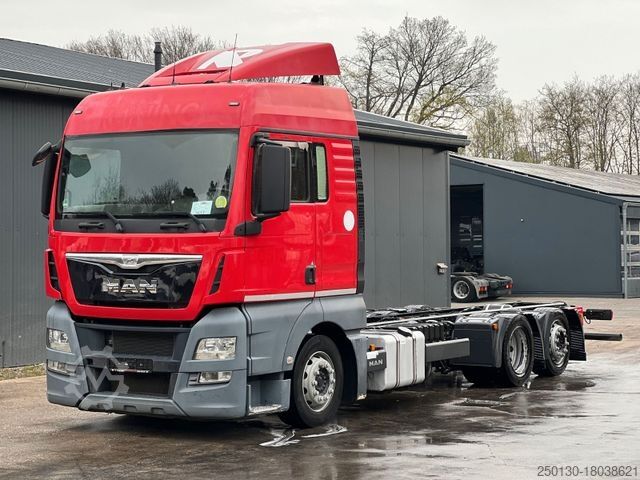 Chassis de camião MAN TGX 24.400 6x2 Euro 6 Fahrgestell
