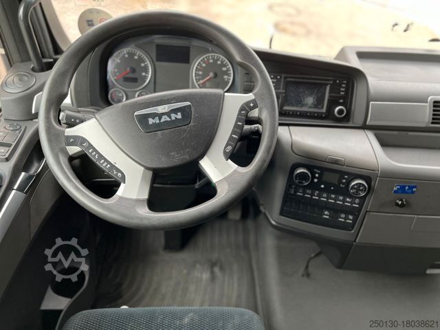 שלדת משאית MAN TGX 24.400 6x2 Euro 6 Fahrgestell