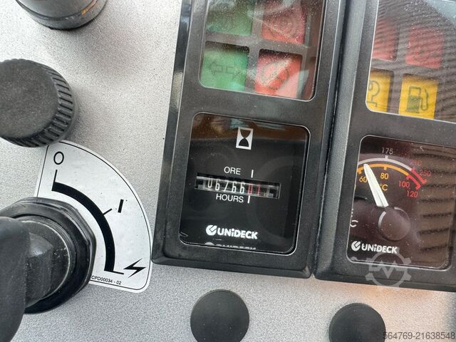 Vierwegestapler Combilift CB3000/LPG /2016 year/ Perfect condition