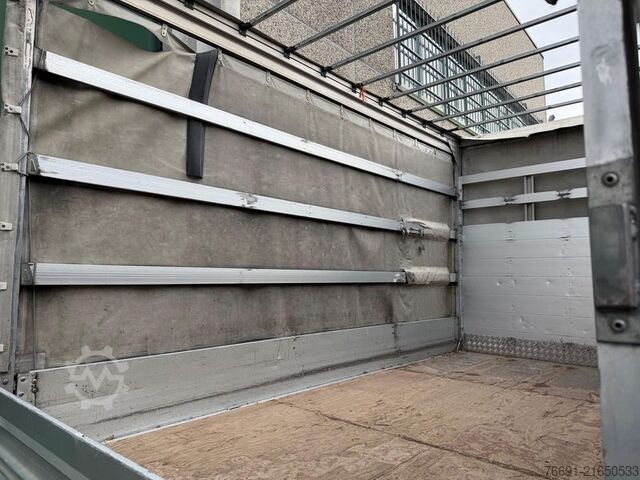 Transporter mit Pritsche & Plane Isuzu NPR 35 Centinato con Telo