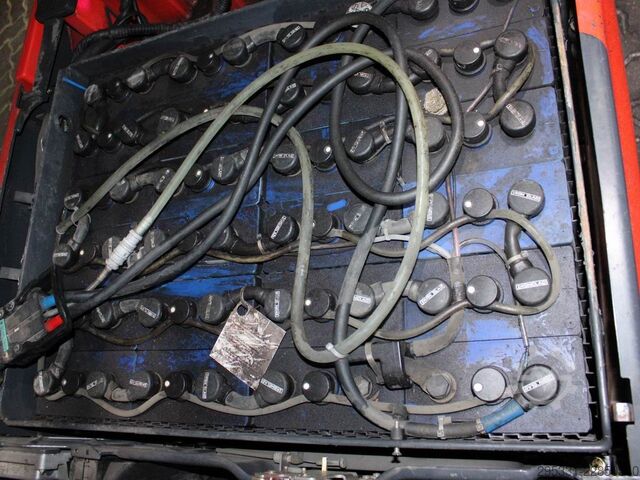 Carrello elevatore elettrico a 3 ruote Linde E 16 H 02 386