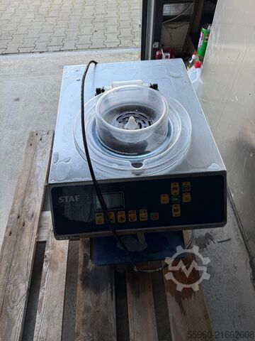 Staff Ice System BTX150 Eiswürfelmaschine / Eisbereiter 150 kg/24h Bj. 2022 Staff Ice System BTX150 Eiswürfelmaschine / Eisbereiter 150 kg/24h Bj. 2022 Staff Ice System BTX150 Eiswürfelmaschine / Eisbereiter 150 kg/24h Bj. 2022