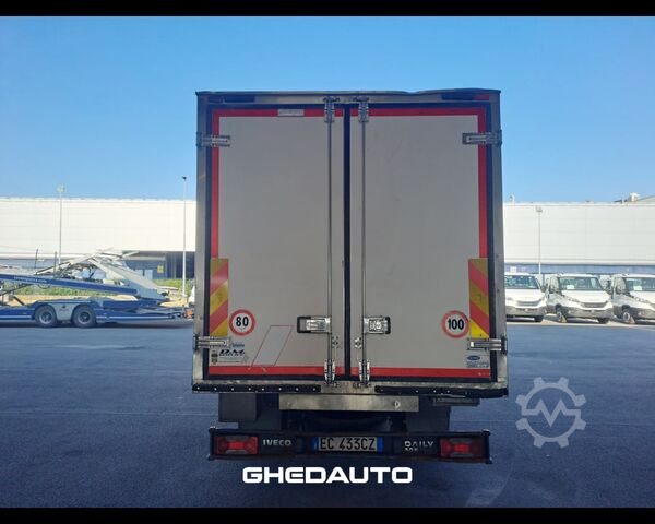 Tilpasset varevogn IVECO DAILY 70C17 CON GRUPPO FRIGO PATENTE C