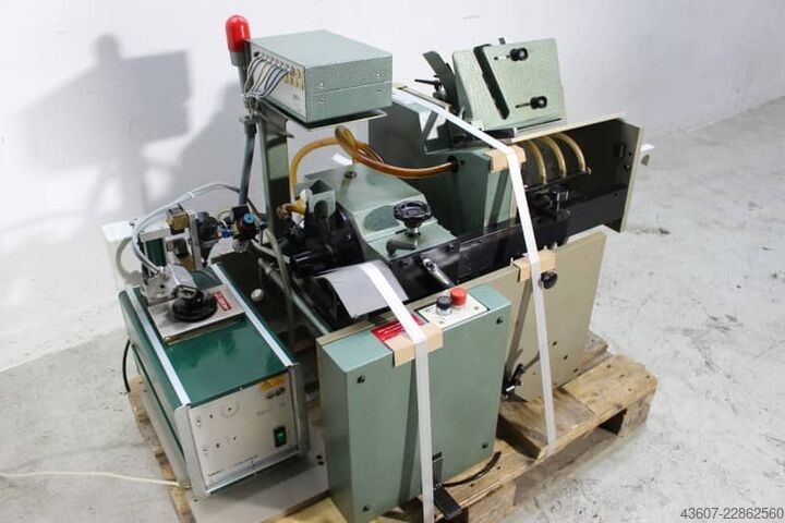 Ngjitës kartonash për makinë lidhëse me kapëse (Saddle Stitcher) Müller Martini 315 C 422