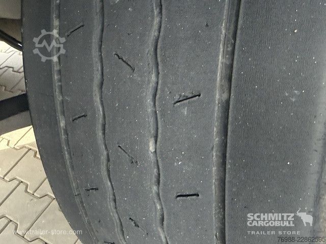Poluprikolica hladnjača Schmitz Cargobull Tiefkühler Standard Ladebordwand