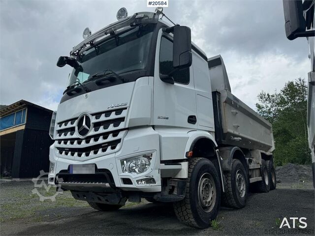 Dumper Mercedes-Benz Arocs 3258 8x4 Tipper Truck – Low Mileage!