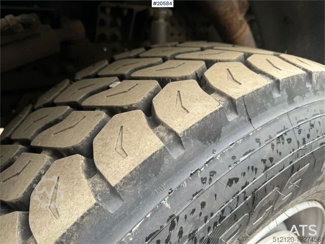 Dumper Mercedes-Benz Arocs 3258 8x4 Tipper Truck – Low Mileage!