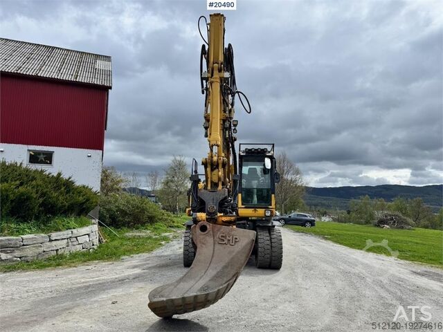 รถขุดตีนตะขาบ Komatsu PW160-8 Wheel Excavator w/ GPS, Rototilt and Clean