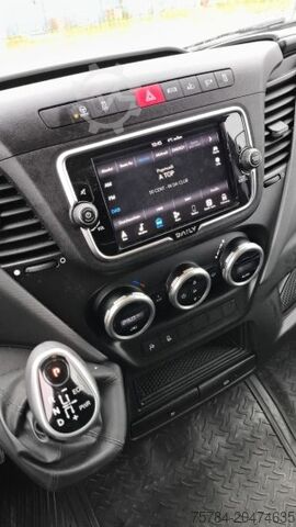 Kamion s sandukom IVECO 35S16 LUFTFEDERUNG AUTOMATIK LBW AHK