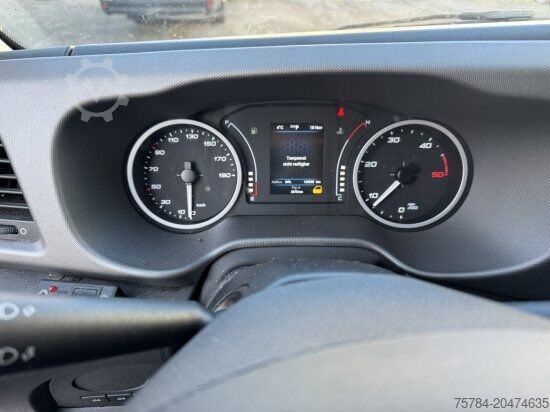 Camión caja IVECO 35S16 LUFTFEDERUNG AUTOMATIK LBW AHK