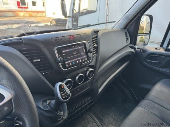 Camión caja IVECO 35S16 LUFTFEDERUNG AUTOMATIK LBW AHK