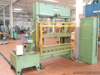 Hidraulikus kétoszlopos prés – 50 tonna Sandt Hydraulik 540