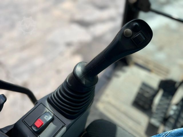 Jentolak rantai CATERPILLAR 320 mit Tieflöffel & Schwenklöffel,Klimaanlage