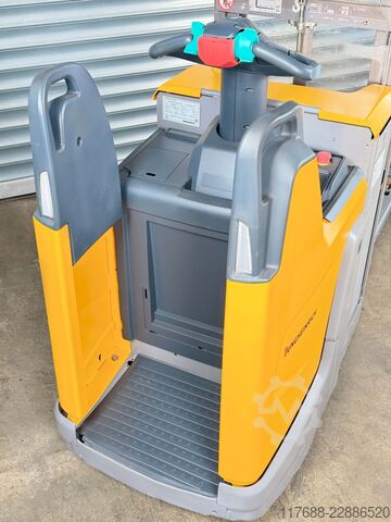 Conductor de carretilla elevadora Jungheinrich ERD 220 DrivePlus - nur 2804 Std. - Batterie 84%